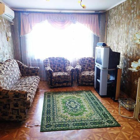 Ильинская 3К Посуточно Почасово Apartment ซูมี ภายนอก รูปภาพ