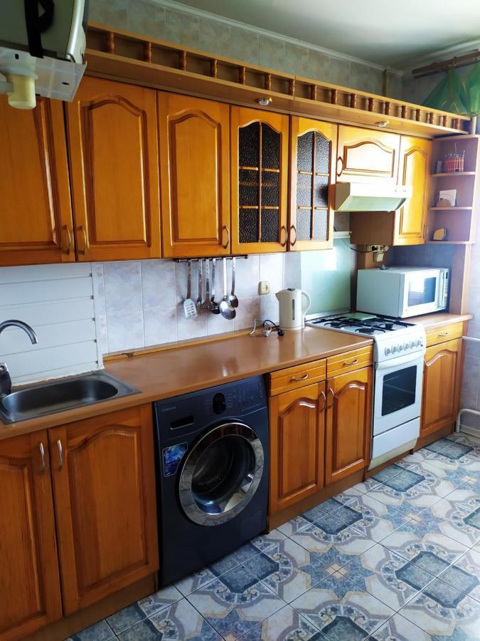 Ильинская 3К Посуточно Почасово Apartment ซูมี ภายนอก รูปภาพ