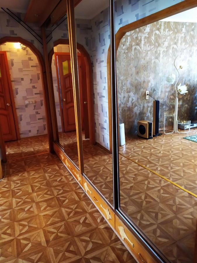 Ильинская 3К Посуточно Почасово Apartment ซูมี ภายนอก รูปภาพ